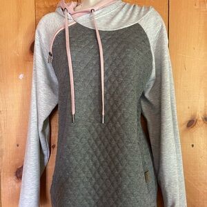 Maurice’s hooded sweatshirt size L.